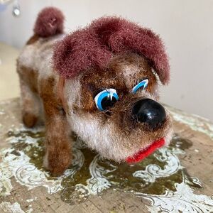 DOG Vintage Mechanical Wind-up Dog